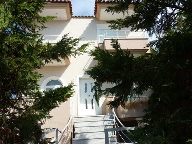 Villa near the sea at Loutraki