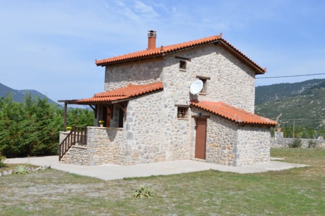 Arachova stone house near Parnassos